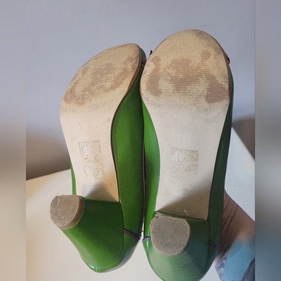 Chelsea Crew Green and Purple Heels with Scalloped Detail, GUC, Size 6.5 - Picture 10 of 10